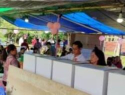 Wali-Kota-Bitung-dan-Wakil-Wali-Kota-Berikan-Hak-Pilihnya-Di-Pemilu-2024