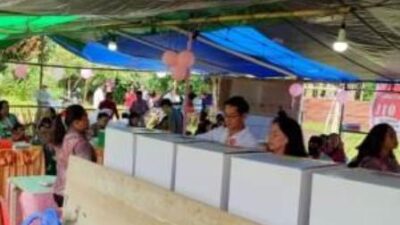 Wali-Kota-Bitung-dan-Wakil-Wali-Kota-Berikan-Hak-Pilihnya-Di-Pemilu-2024