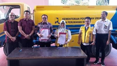 Pelayanan-Air-Bersih-Walikota-Bitung-Maurits-Mantiri-Terima-Bantuan-Kemen-PUPR