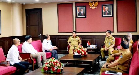 Gubernur-Yulius-Selvanus-Harap-BPK-RI